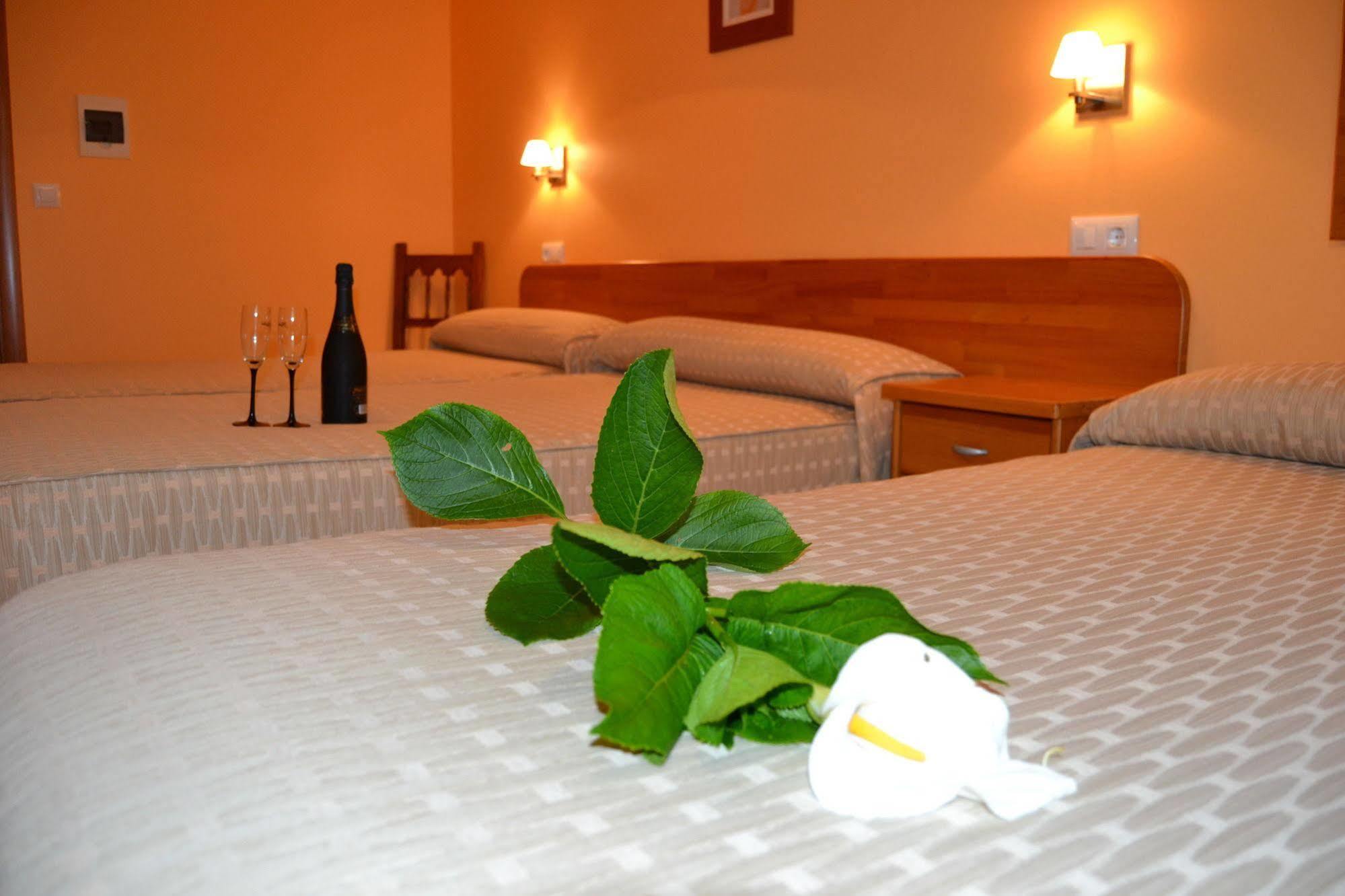 Hostal Pereirina Сее Екстериор снимка
